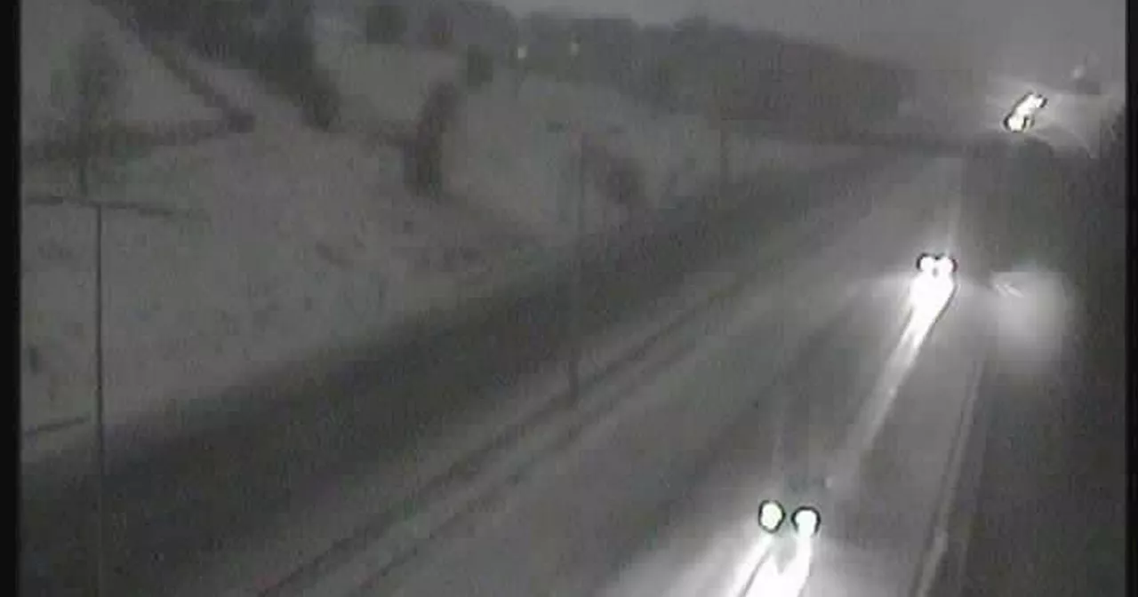 Heavy Snow Disrupts Travel in Greater Manchester