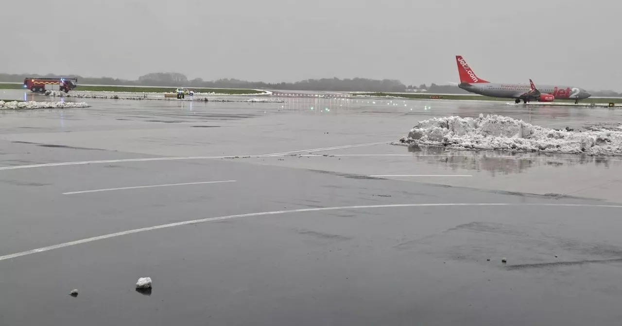 Jet2 Flight Makes Emergency Landing in Manchester Due to Technical Issue