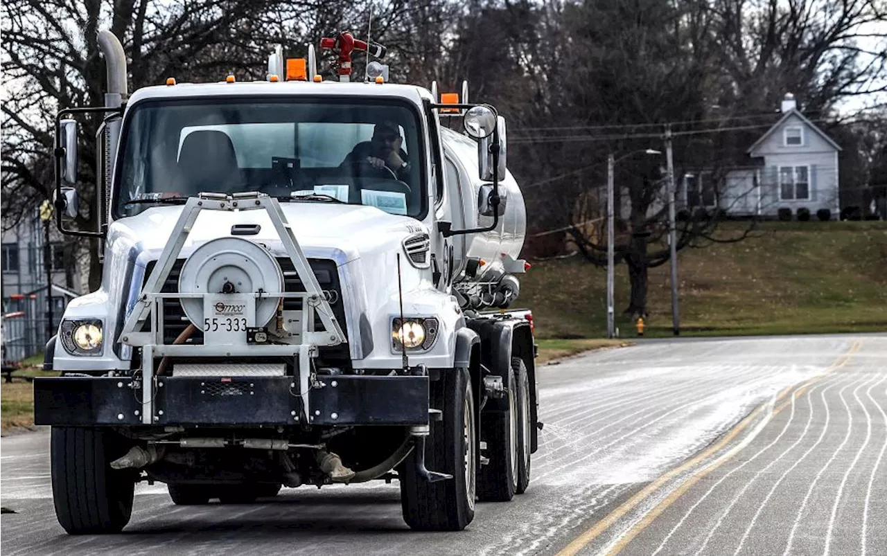 Winter Storm Brings Heavy Snow, Travel Disruptions to Central US