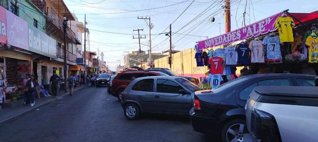 Falta de estacionamiento en mercado Tomasa Esteves preocupa a locatarios en Salamanca