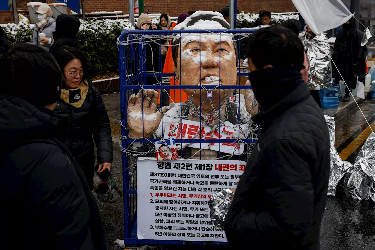 South Korea Braces for Political Showdown as Protests Erupt Over Yoon Suk Yeol's Arrest