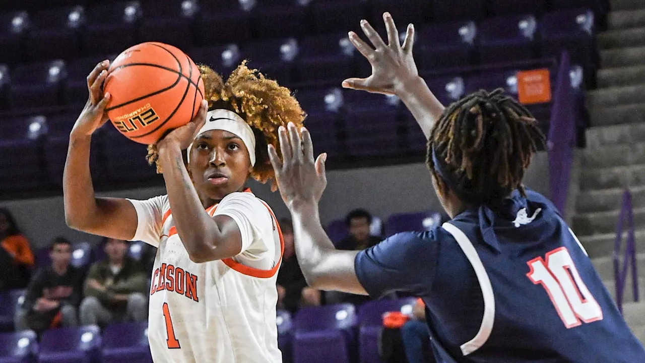 Clemson Upsets Stanford in Women's Basketball