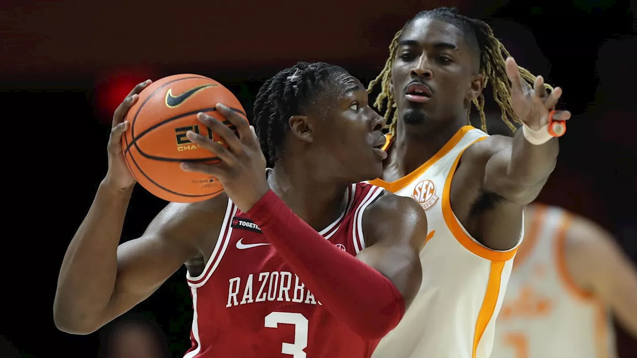 Tennessee Dominates Arkansas in Blowout Victory