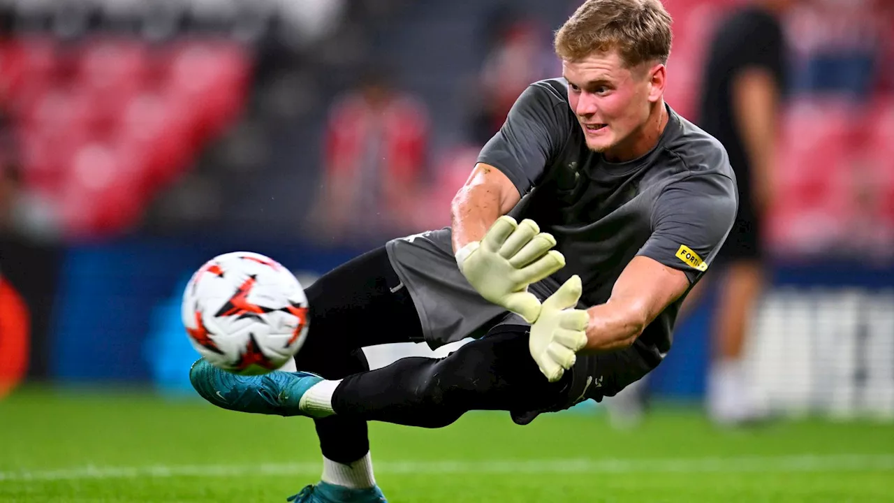 Tottenham Sign Kinsky as Goalkeeping Crisis Deepens