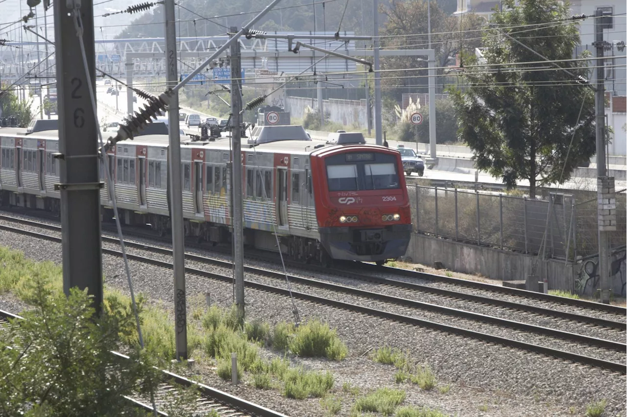 Linha do Oeste: Troço entre Malveira e Torres Vedras Reabre à Circulação de Comboios