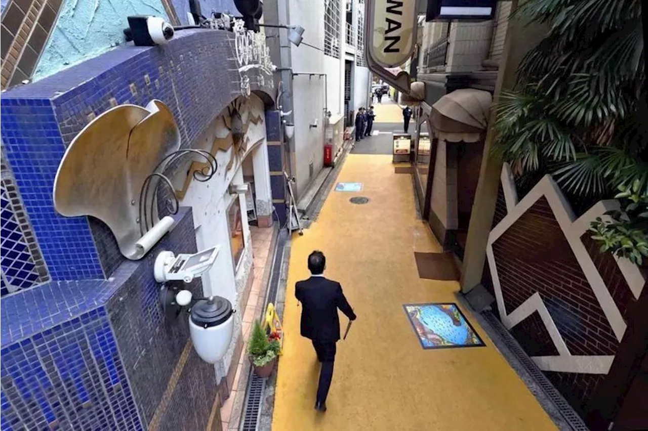 Yellow Street in Osaka Aims to Curb Prostitution