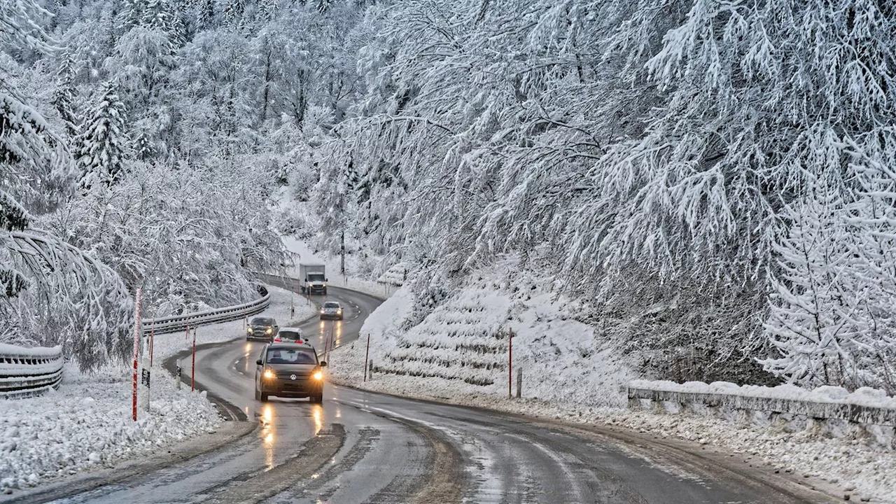 Glatte Straßen und Flugverzögerungen in Deutschland durch Winterwetter