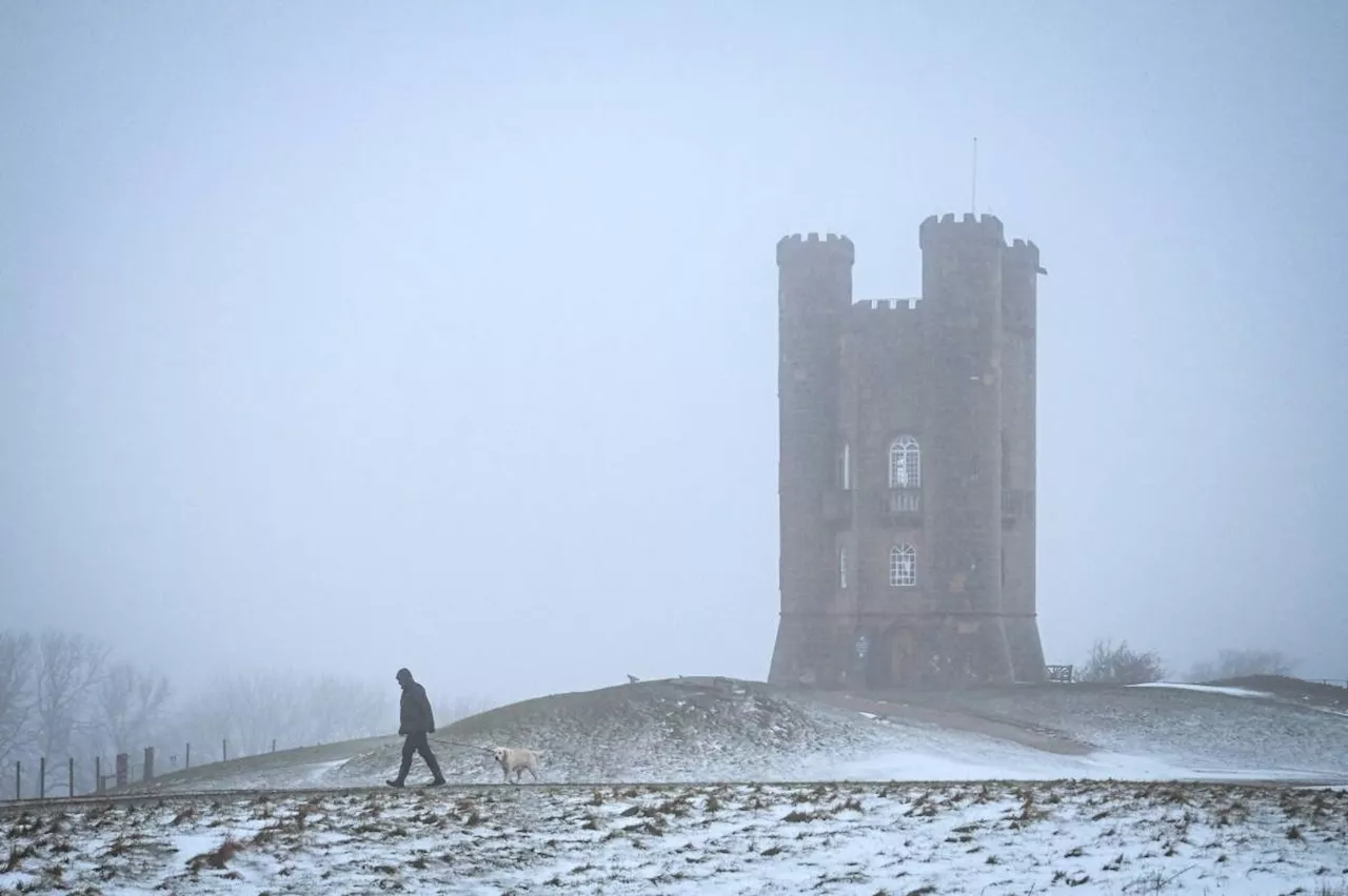 Snow Disrupts Travel in England and Germany