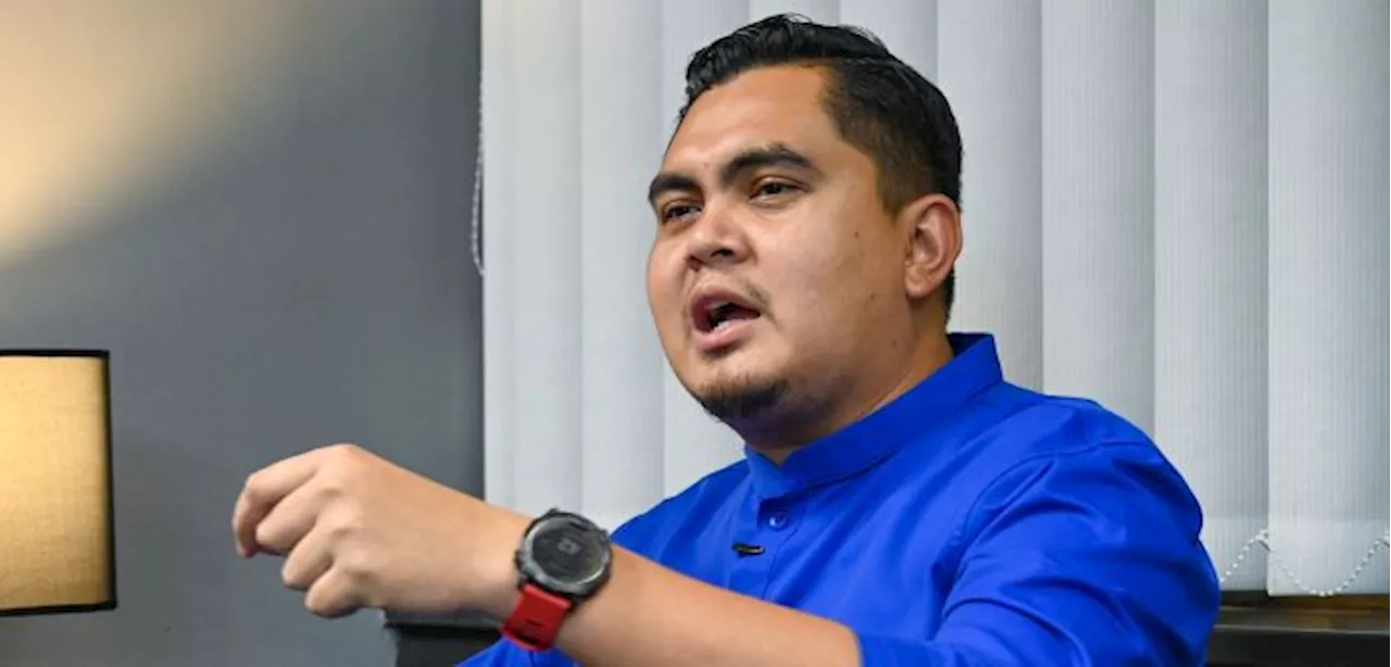 UMNO Youth Leader Defends Support for Najib at Pro-Najib Rally