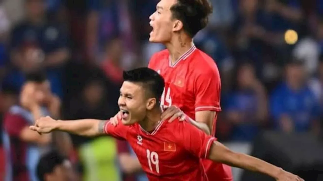 Gol Bunuh Diri Pemain Thailand Membantu Vietnam Jadi Juara Piala AFF