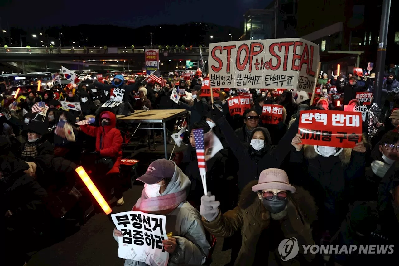 윤석열 대통령 지지자, 미국 상징물 동원