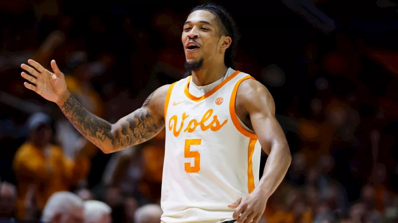 Tennessee Remains No. 1 in AP Poll After Dominant Week