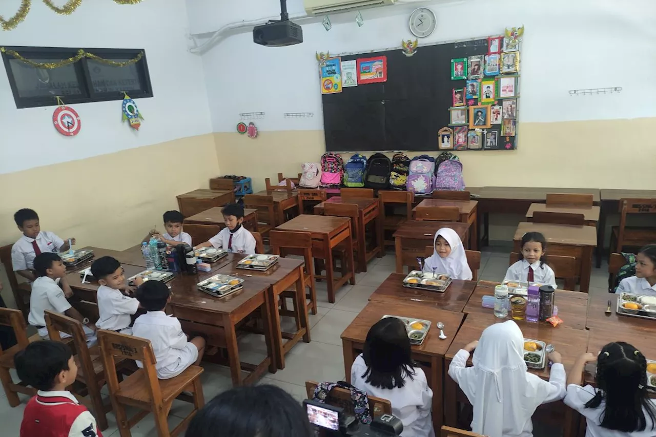 Program Makan Bergizi Gratis Ubah Kebiasaan Jajan Siswa