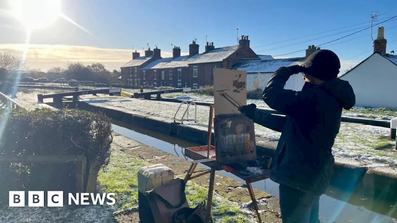 Artist Races to Paint Snow-Covered Landscapes Before Sunrise