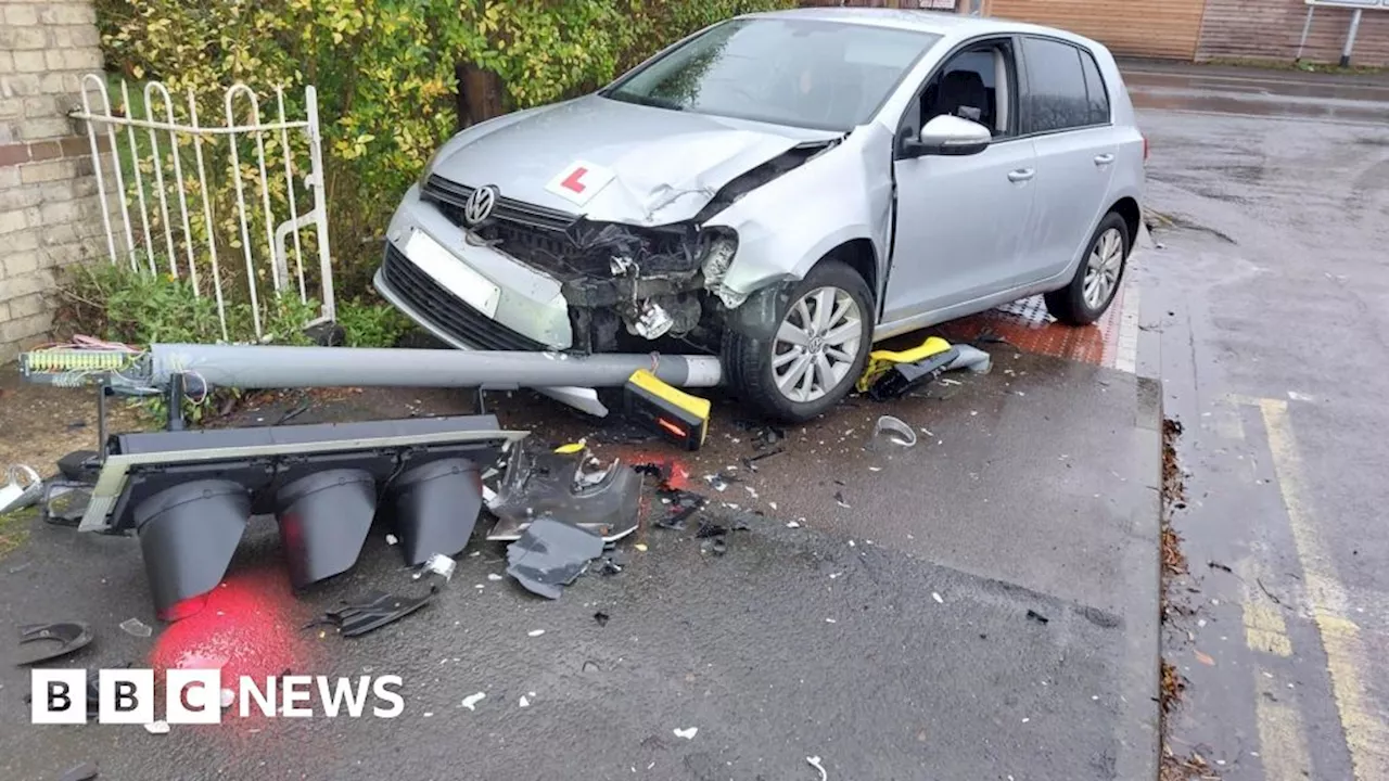 Learner Driver Crashes Into Traffic Lights During Driving Test