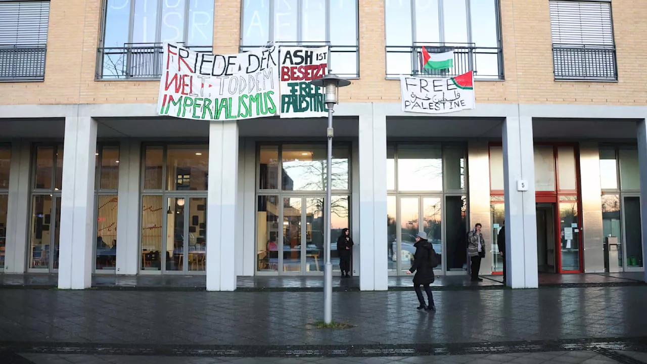 Berliner Uni: Rektorin erlaubt Hörsaal-Besetzung von Juden-Hassern