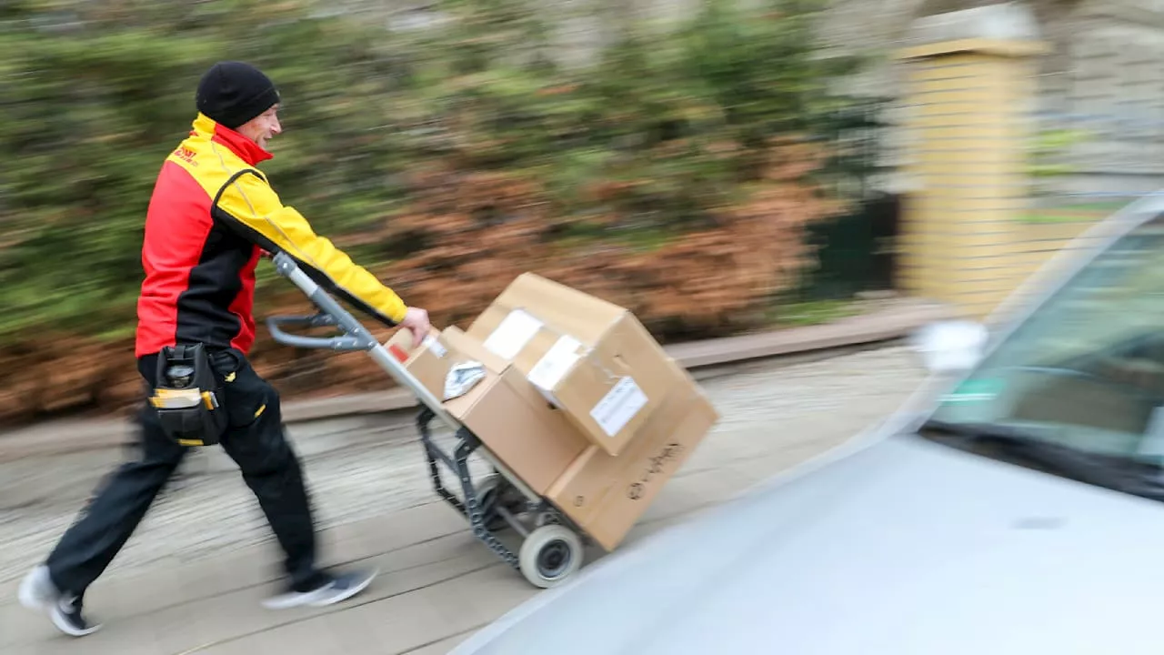 DHL, Hermes, UPS: Wer haftet, wenn Zusteller Pakete irgendwo ablegen?