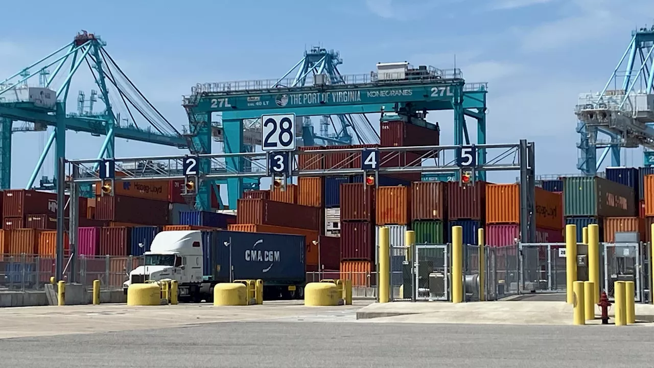 Union, Port Owners Meet to Avert East Coast Strike Over Automation