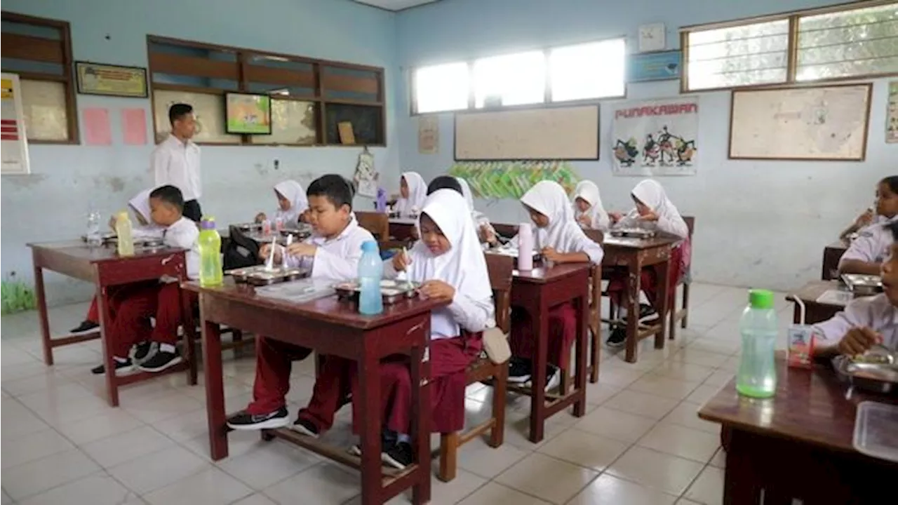 Makan Bergizi Gratis (MBG) Bergulir, Siswa Heboh