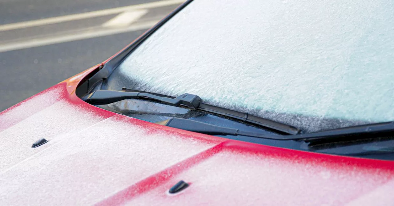 Amazon Cuts Price of 'Ultra Thick' Windscreen Cover to Just £15