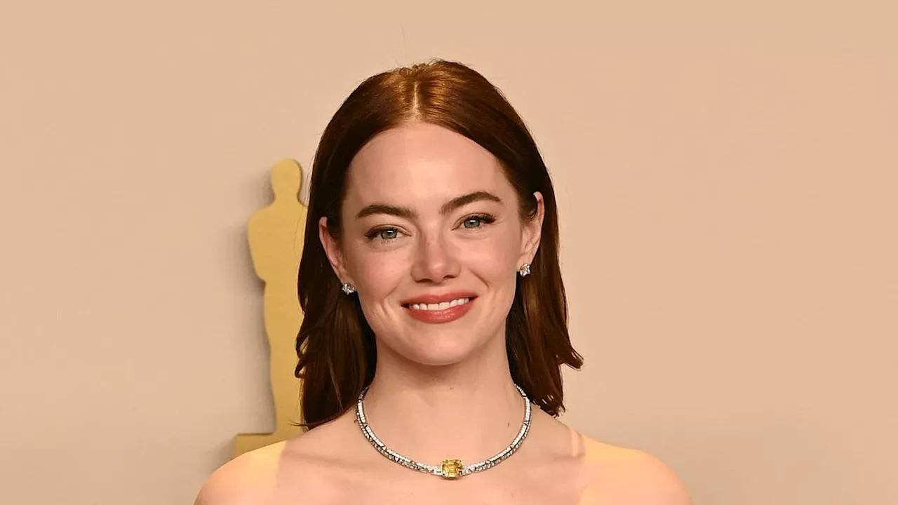 Emma Stone Dazzles With Dramatic New Haircut at 2025 Golden Globes