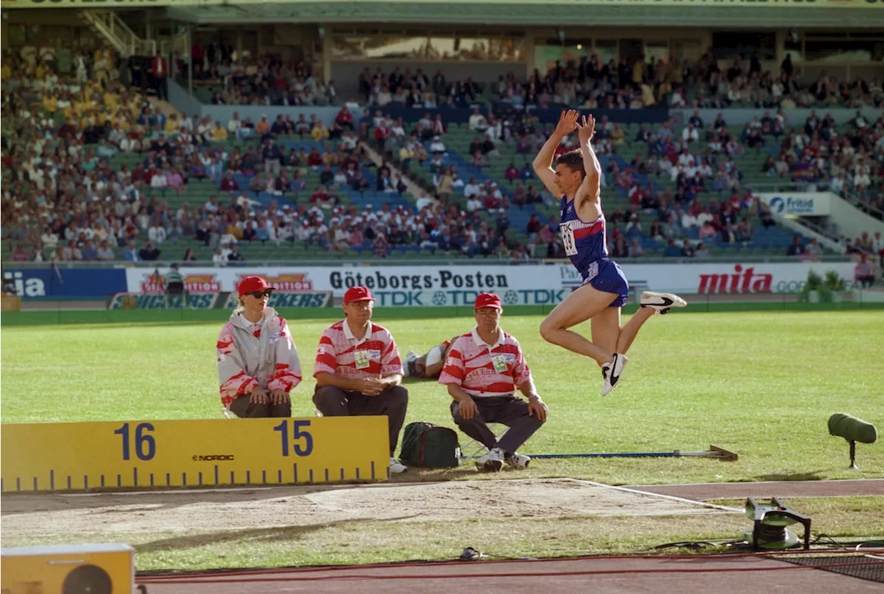 Jonathan Edwards: A 30 anos, o recorde do triplo salto continua a inspirar