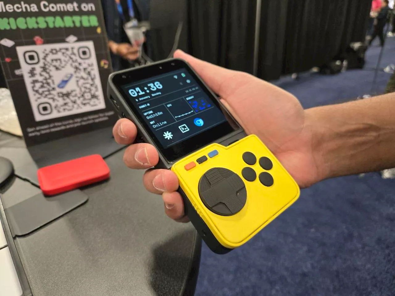 The Comet: A Modular, Linux-Based Handheld for Makers and Hackers