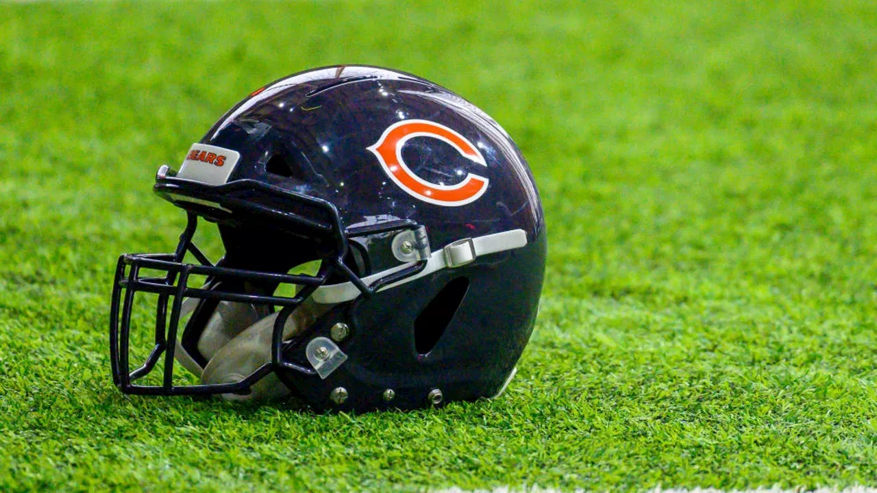 Teven Jenkins' Future with Bears Uncertain After Locker Cleanout