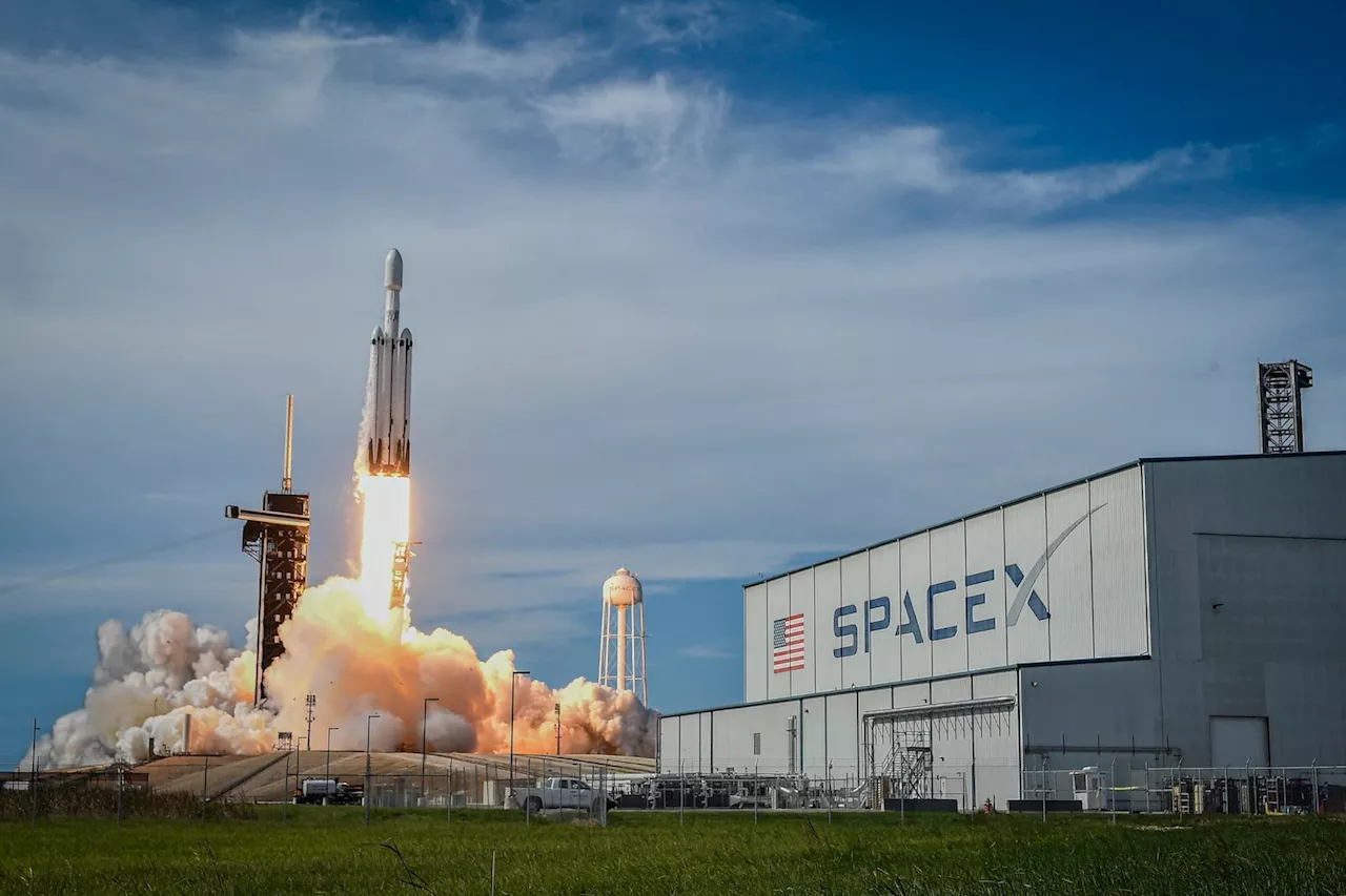 SpaceX’s Frequent Rocket Launches Are Terrorizing Towns in the Middle of the Night