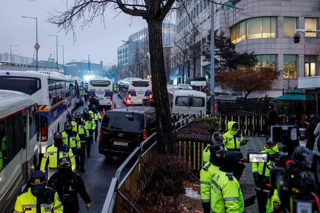 South Korean Impeached President Yoon Suk Yeol Avoids Arrest as Investigators Seek Extension