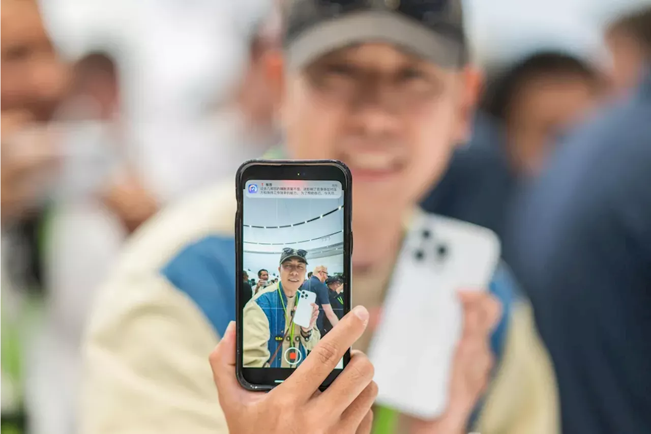 Menteri Perindustrian Tekankan Lapangan Kerja dalam Negosiasi dengan Apple