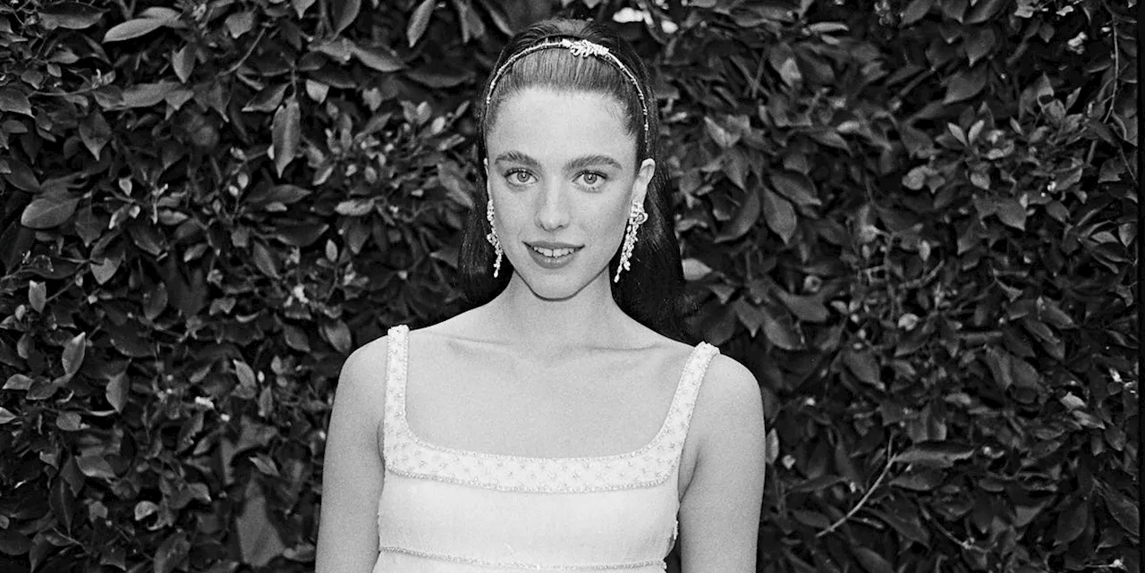 How Margaret Qualley Channeled Her Inner Audrey Hepburn for the 2025 Golden Globes