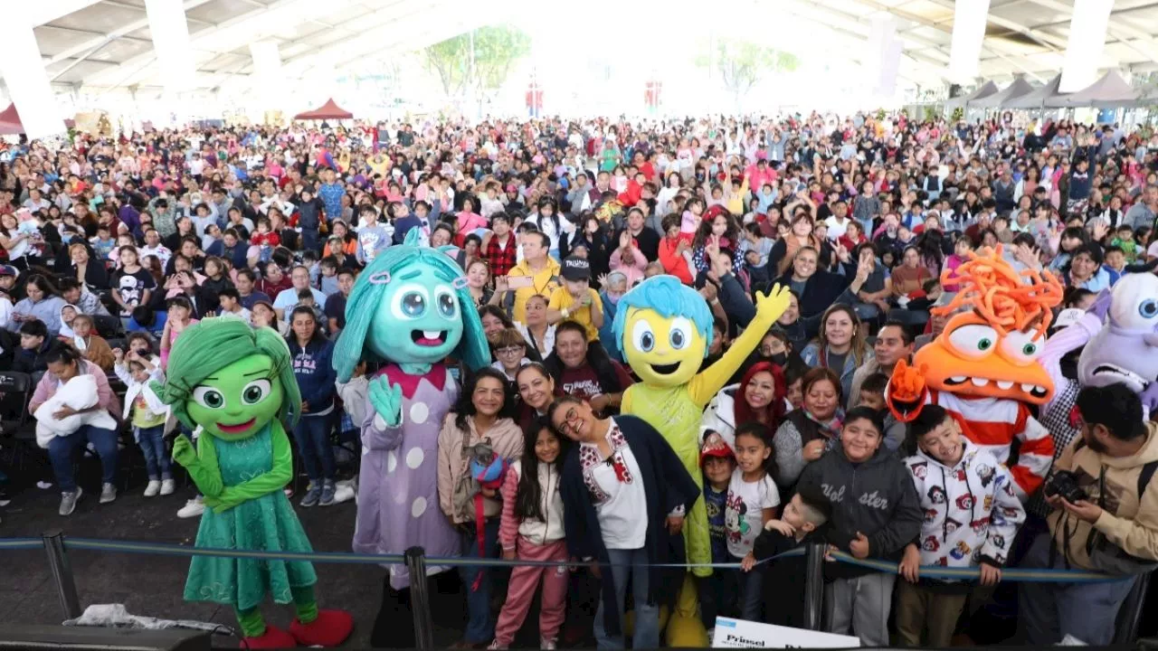 Alcaldesa de Iztapalapa celebra el Día de Los Reyes Magos con miles de niños