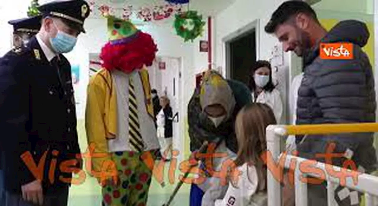 La Befana della Polizia di Stato Ritorna con Sorrisi ai Bambini in Ospedale