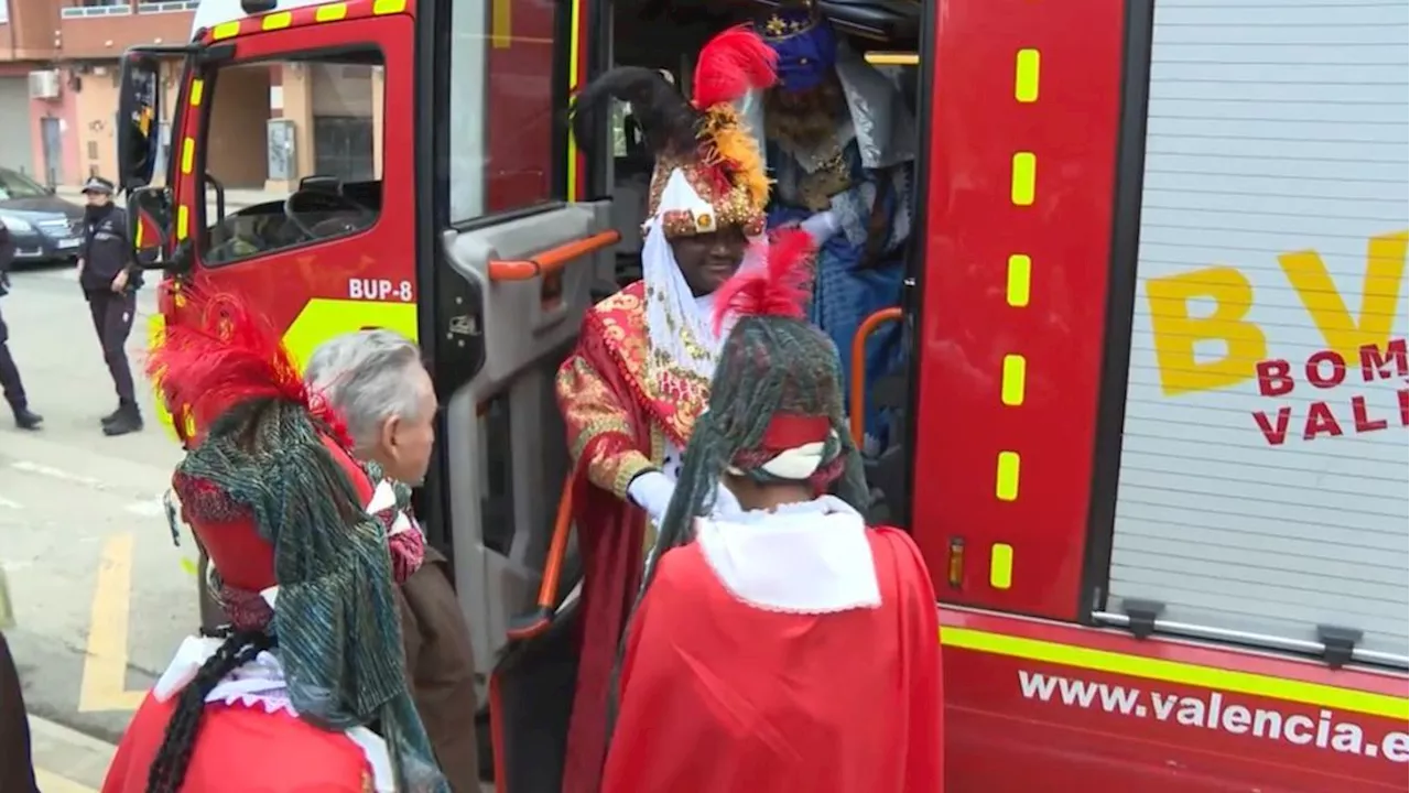 Los Reyes Magos visitan pedanías afectadas por la DANA