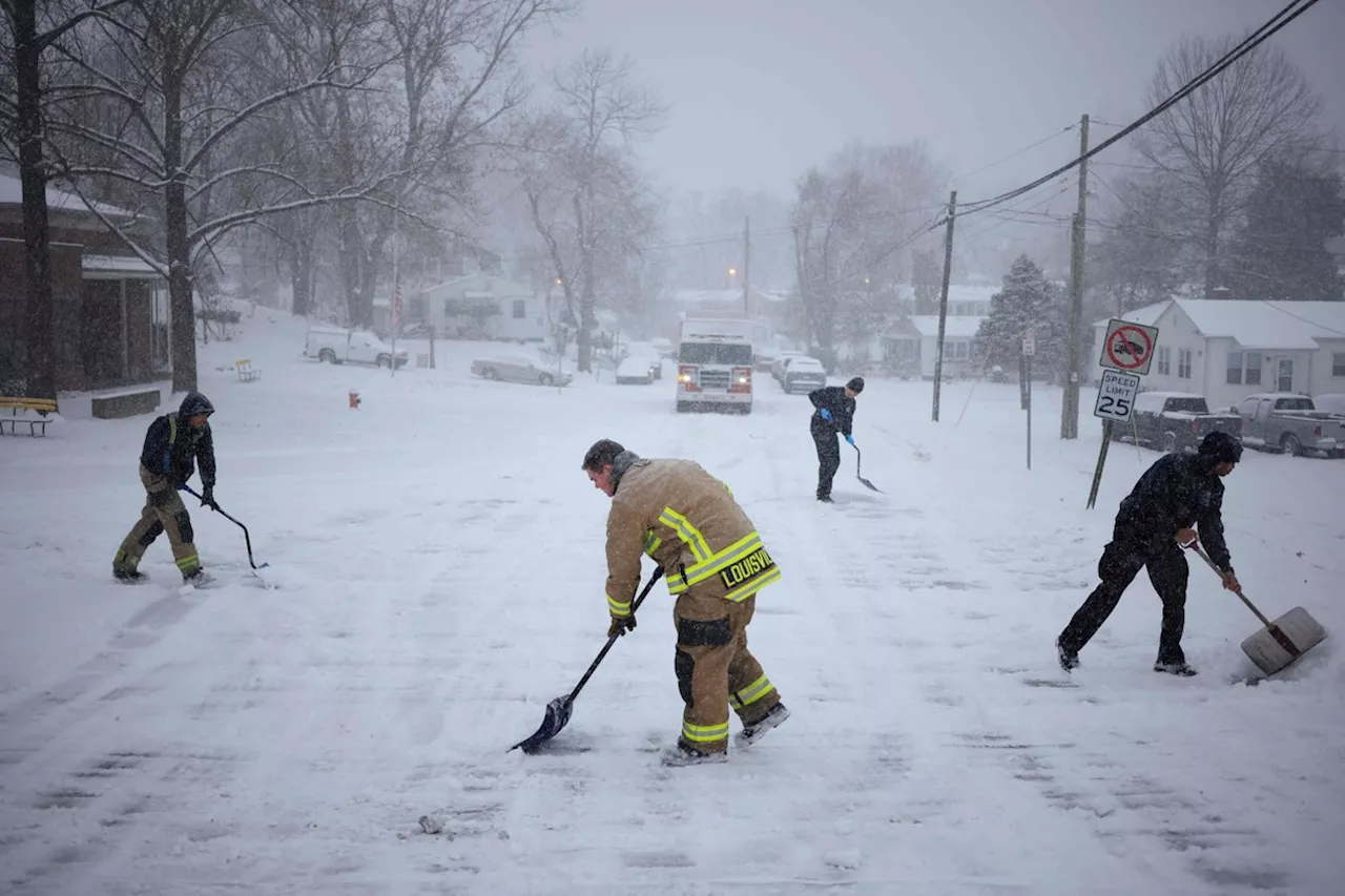 Tempestade de Neve causa Emergência em Sete Estados dos EUA