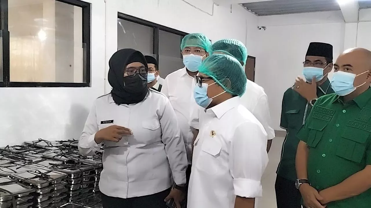 Cak Imin Pantau Langsung Pembuatan Makanan Bergizi Gratis di Depok