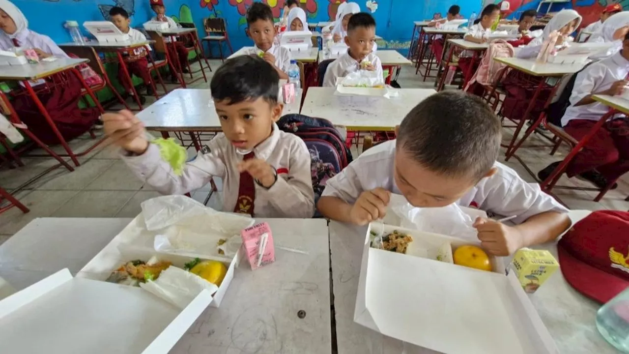 Garuda Indonesia Layani Siswa dengan Menu MBG ala Pesawat