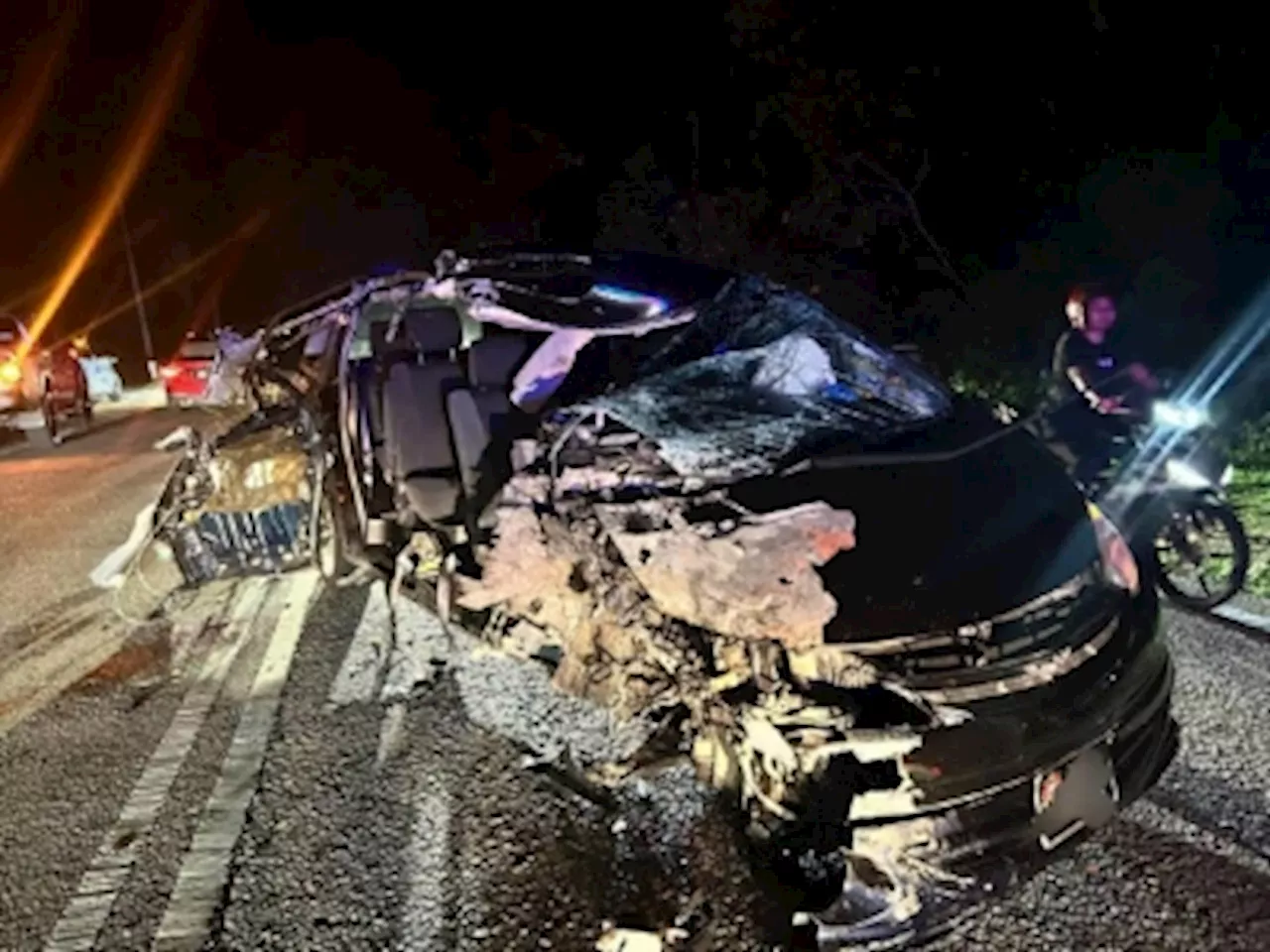 Woman Killed, Eight Injured in Johor Lorry-MPV Crash