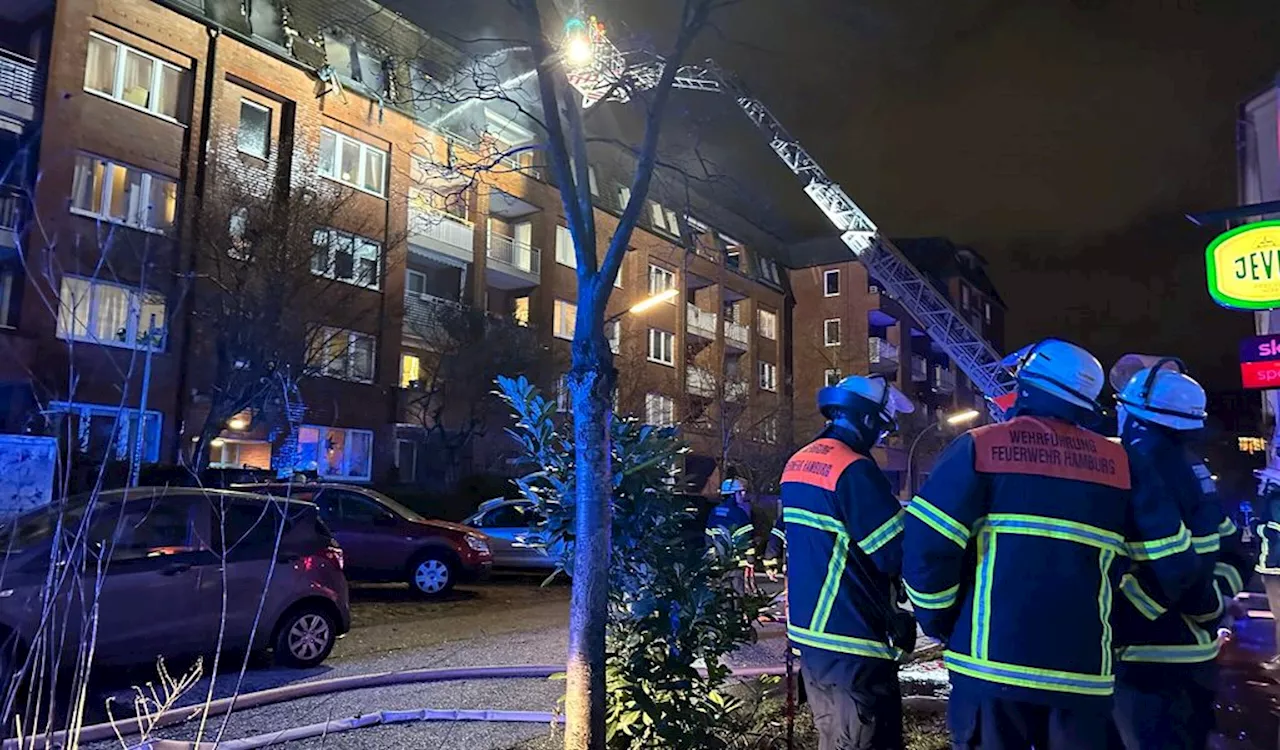 Großbrand in Mehrfamilienhaus in Ottensen