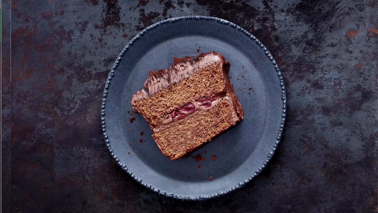 Saftige Kirsch-Schokosahne-Torte