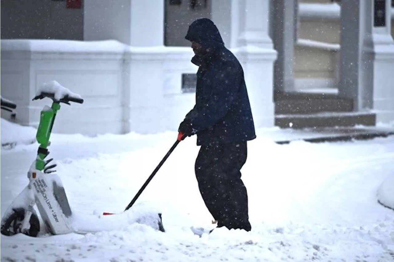 Tempête hivernale balaye le centre et l'est des Etats-Unis, Washington sous la neige