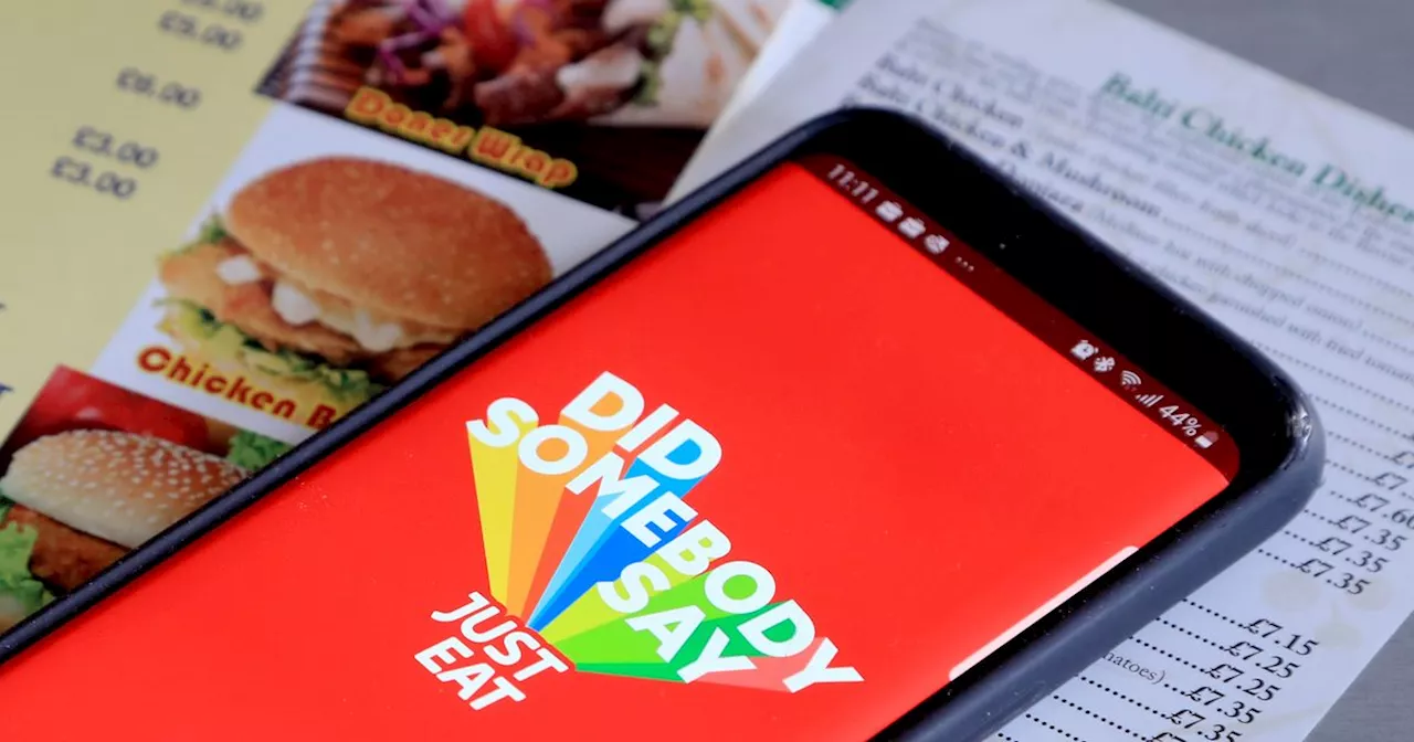 TopCashback Offers £5 Cashback on Just Eat Orders Over £10