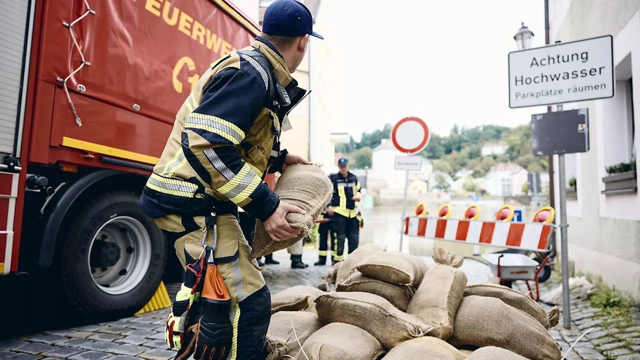 Bayerns Feuerwehren nach Hochwasser-Katastrophe: Einsatzzahlen steigen und Mitgliedergewinnung ist wichtig