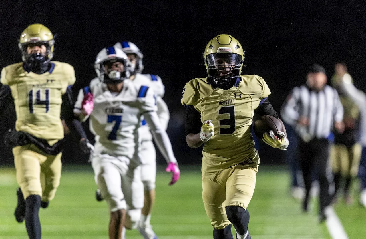 Bishop McDevitt's Jerome Larue Jr. Scores Touchdown in District 3 5A Football Final