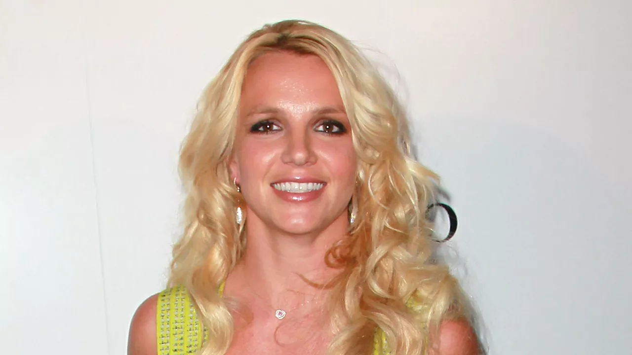 Britney Spears Sucht Heilung durch Pferdetherapie und tanzt freudig