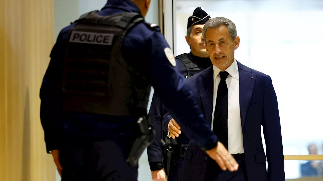 Sarkozy comparece en juicio por financiación electoral con dinero de Gadafi