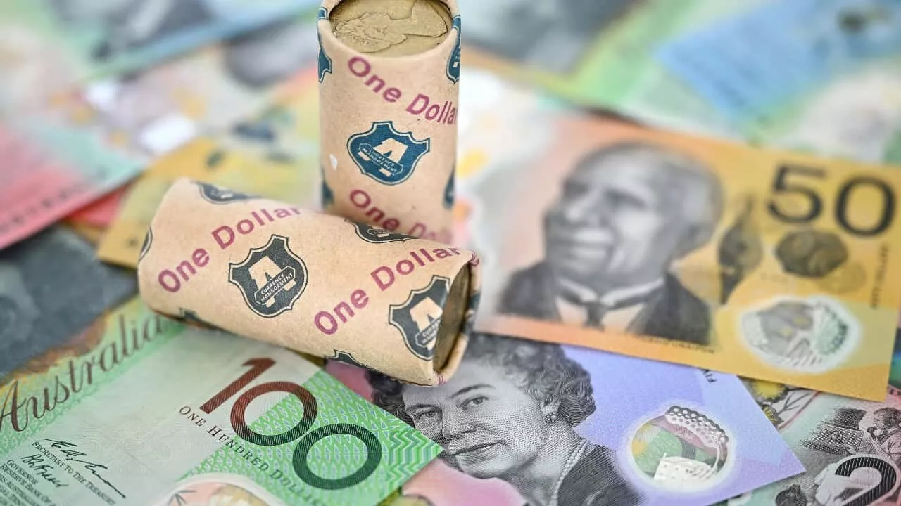 Australian Dollar Weakening: Impact on Economy and Trade