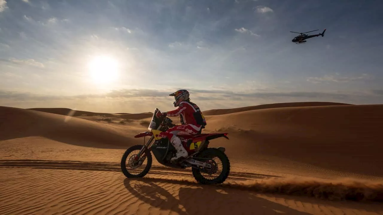 Sanders Extends Lead in Dakar Rally Motorcycle Race