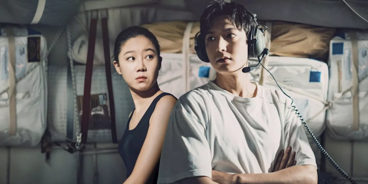 Netflix's Space Romantic K-Drama 'When The Stars Gossip' Premieres to Positive Reviews